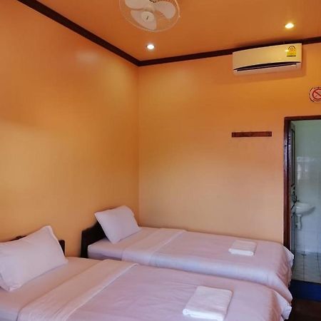 Monsavanh Guesthouse Пакбенґ Екстер'єр фото