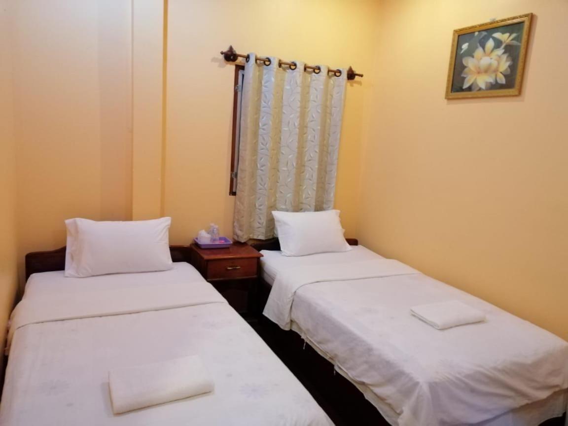 Monsavanh Guesthouse Пакбенґ Екстер'єр фото